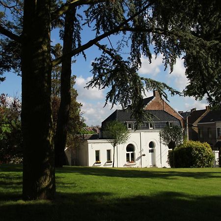 Gite De La Conciergerie Du Cheval Blanc Luttre Buitenkant foto