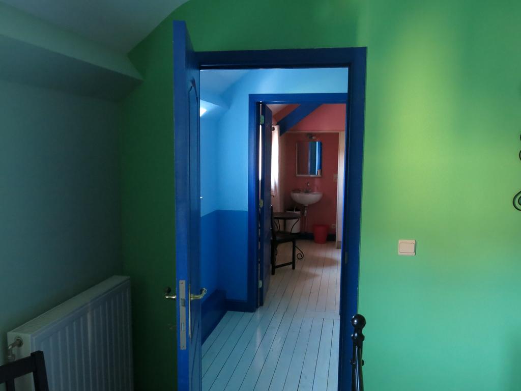 Gite De La Conciergerie Du Cheval Blanc Luttre Kamer foto