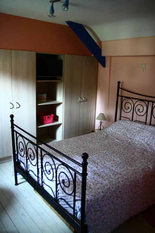 Gite De La Conciergerie Du Cheval Blanc Luttre Kamer foto